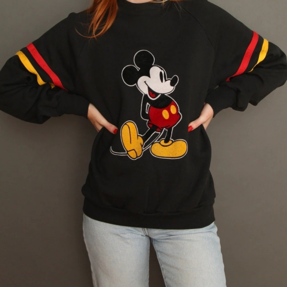 VINTAGE 80's Mickey Mouse Sweater. Disney Official.